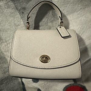 Elegant Cream Handbag